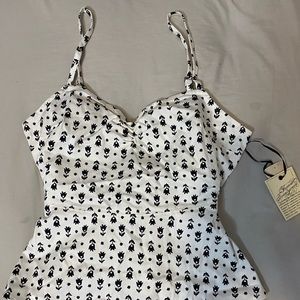 90’s Daisy Dukes  tie up tank